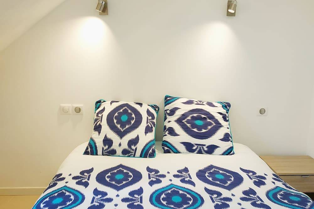 Appartement entier, Rdj Villa Bord De Mer 50 M De La Plage A Boulouris in Boulouris, Saint-Raphaël