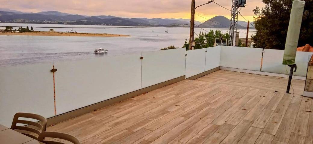 Casa de vacaciones para 5 personas, con jardín y vistas en Santoña