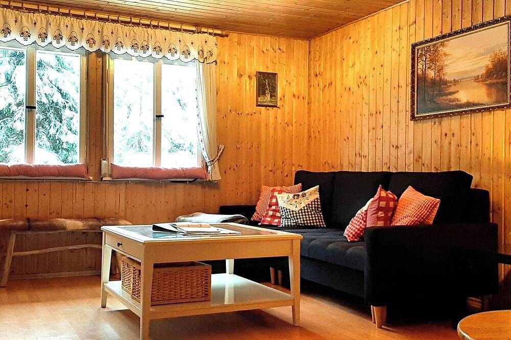 Uriges Ferienhaus am Rennsteig - Sauna & Kamin! Mit Thüringer Waldcard All Incl. in Frauenwald, Rennsteig