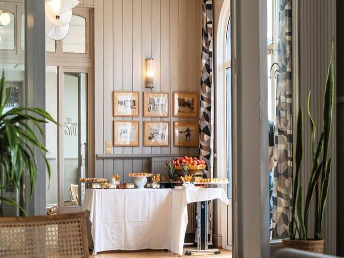 Gîte pour 2 personnes, avec piscine et terrasse, adapté aux familles dans Plage de Morgat - 3