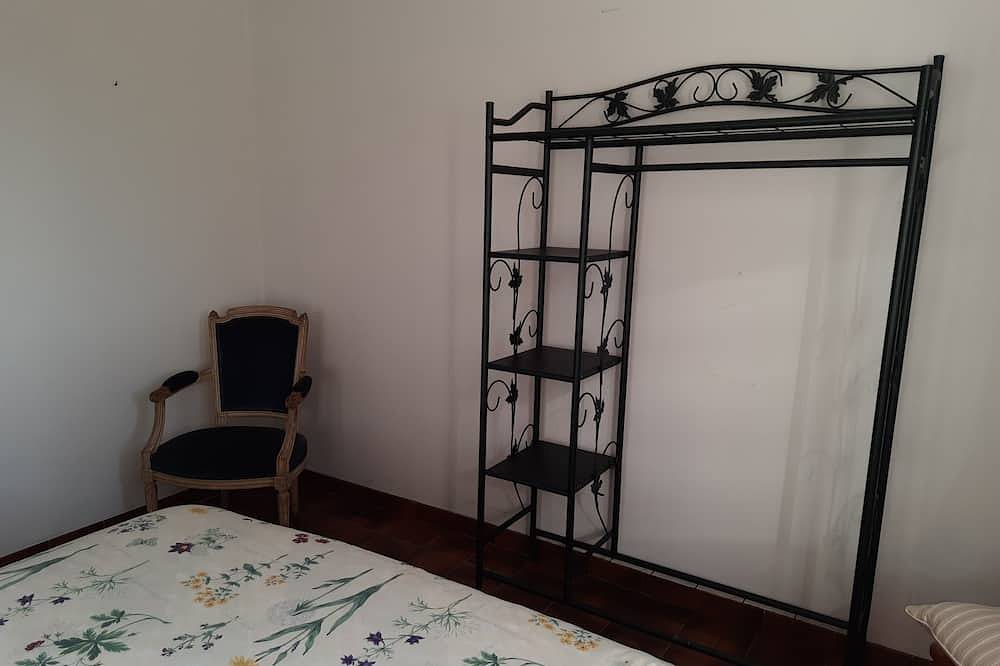 Ganze Wohnung, \"Rosa-Lina\" Apartment in a peaceful villa in the countryside. in Sapois (Jura), Französischer Jura
