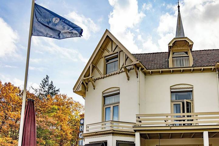 Free Parking and Cycling Adventures Just Minutes from Het Loo Palace in Apeldoorn, Veluwe