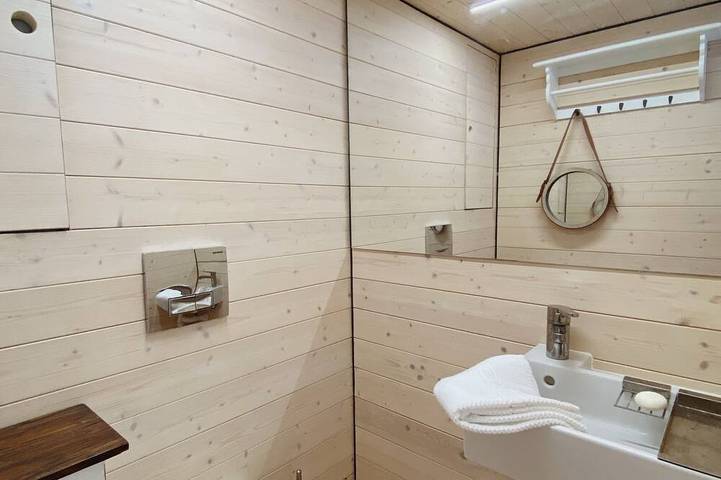 Gemütliches und romantisches Hausboot in bester Lage mit Kamin und Sauna. in Brandenburg an der Havel