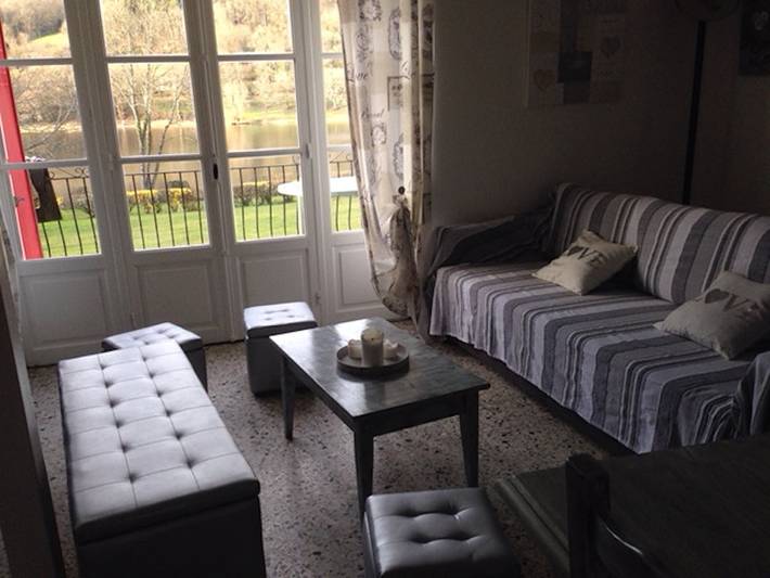 Gîte pour 14 personnes, avec vue sur le lac ainsi que balcon et jardin dans Nièvre - 4