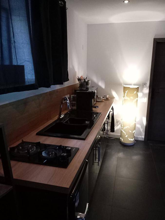 Gîte pour 2 personnes, avec sauna et jacuzzi à Allevard - 4