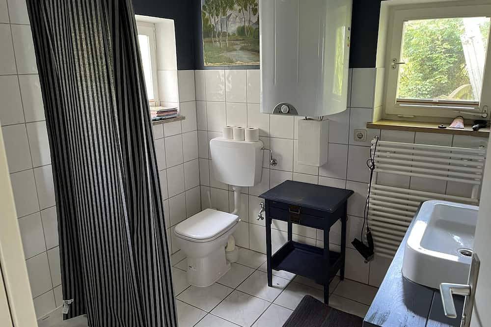 Ganze Wohnung, Altes Zeichenstudio im Grünen in Murnau am Staffelsee, Das Blaue Land