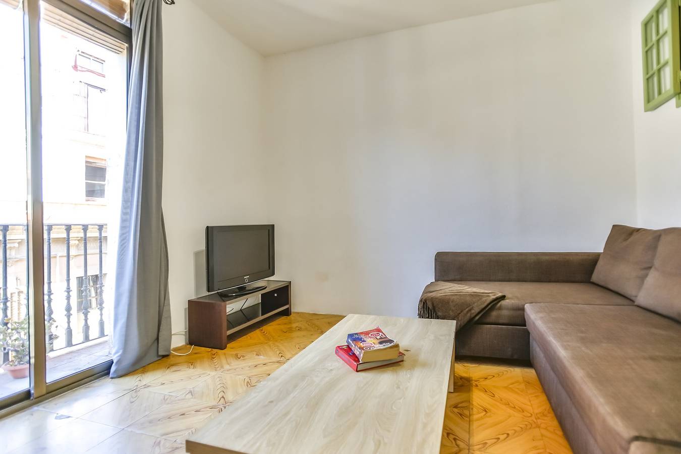 Apartamento entero, Apartamento de vacaciones para 5 personas con jardín in Centro Barcelona, Barcelona