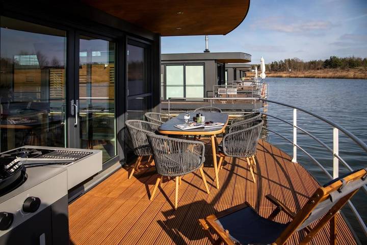 Ferienhaus für 6 Personen, mit Seeblick und Ausblick sowie Terrasse in Sachsen