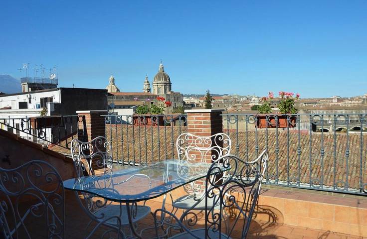 B&b per 8 persone, con panorama e terrazza a Catania