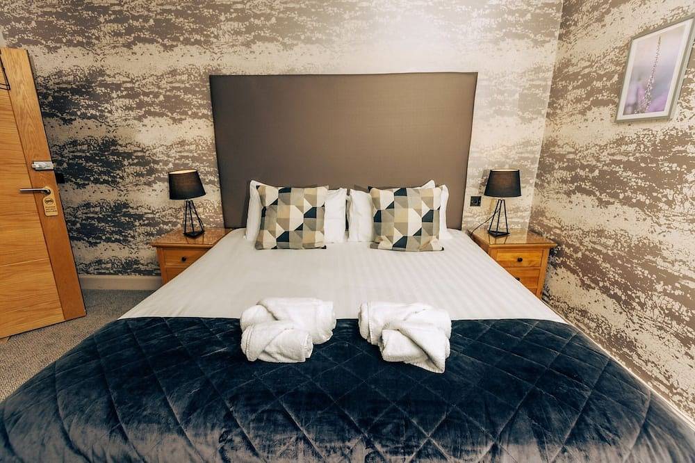Entire apartment, The Tower - Snowdrop Room in Crieff, Perthshire