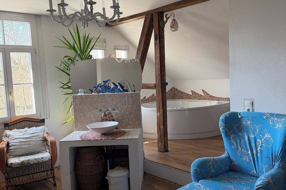 Dreamholiday - Stilvolles großes Ferienhaus mit Garten für 20+ Personen in Mittelhof, Altenkirchen & Umgebung