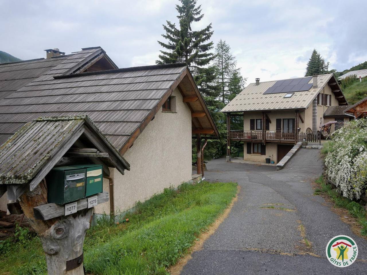Acogedora casa rural cerca de remontes y estaciones de esquí | Aparcamiento, Calefacción, Internet in Abriès, Queyras