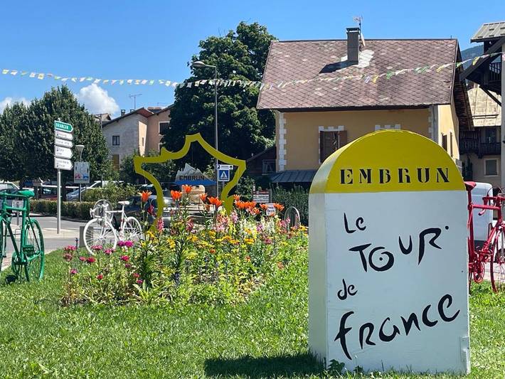 Location de vacances pour 5 personnes, avec Balcon et Terrasse ainsi que Piscine et Vue à Embrun - 2