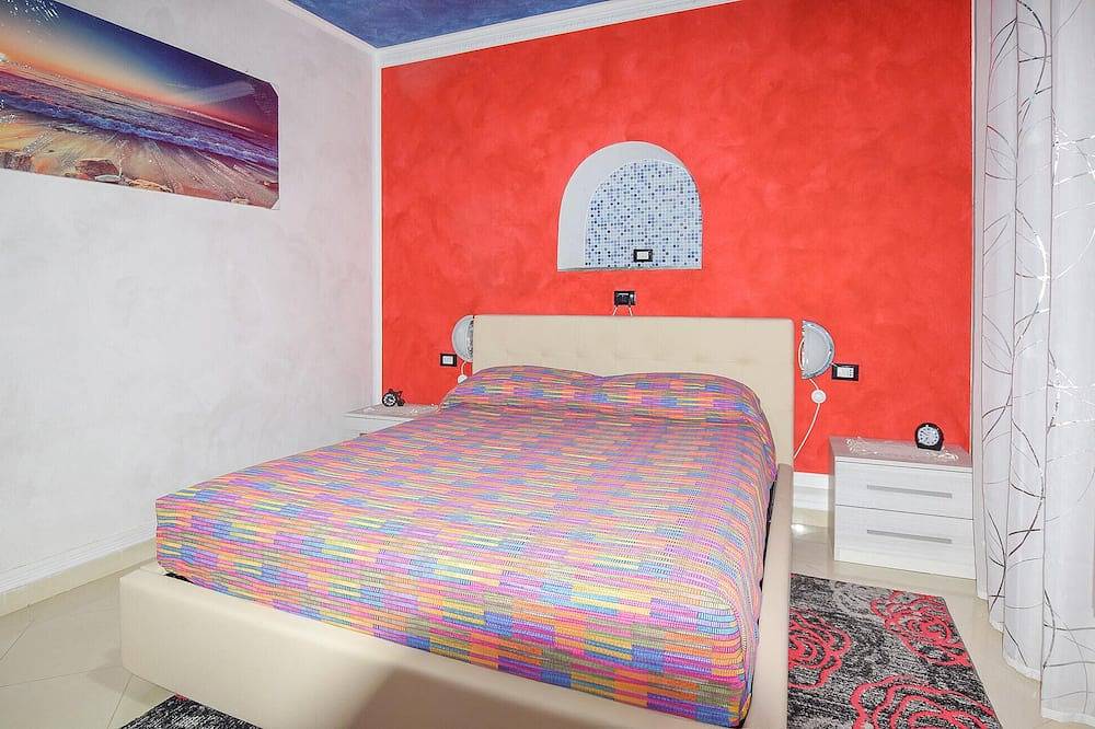 Apartamento entero, Precioso apartamento de 4 habitaciones en Roccaspinalveti. in Roccaspinalveti, Provincia de Chieti