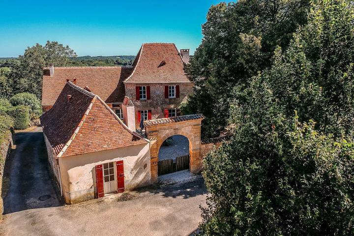 Location de vacances pour 6 personnes, avec Jacuzzi à Baneuil