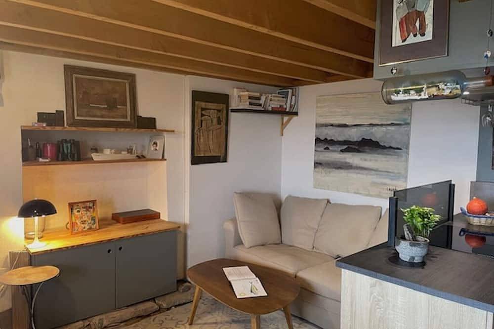 Charming fisherman's cottage, full sea view, 50 m walk to the beach in Groix, Côte des Mégalithes