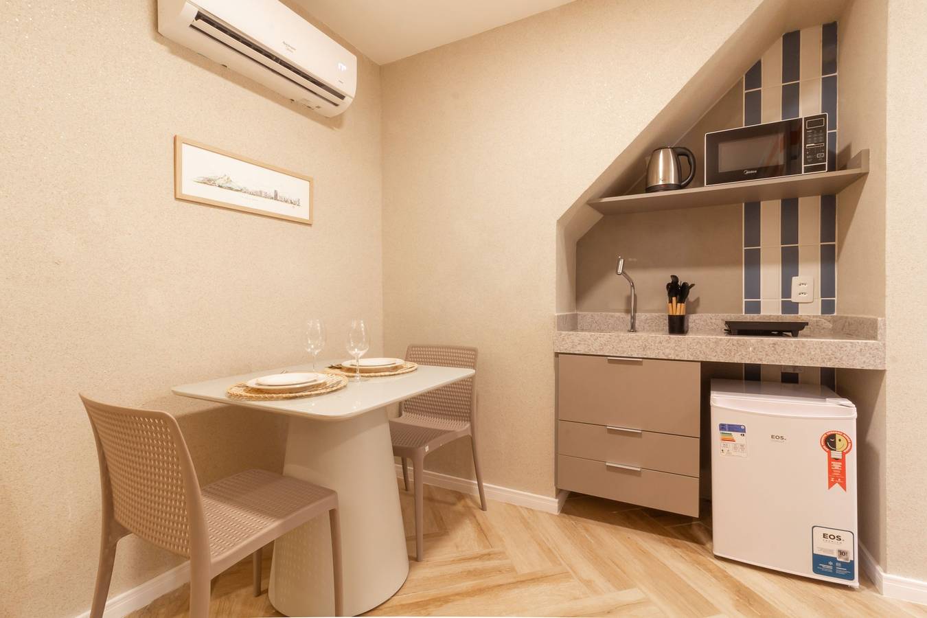 Entire apartment, Cosy a few steps from Copacabana Beach | Q24 in Copacabana, Rio de Janeiro