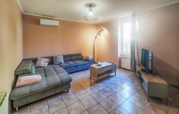 Location de vacances pour 6 personnes, avec terrasse et jardin à Cessenon-sur-Orb - 4