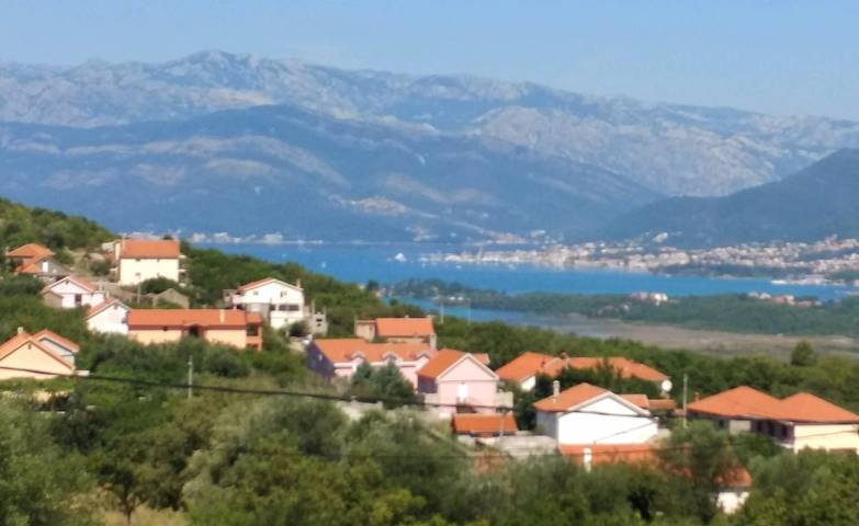 Ferienhaus für 6 Personen, mit Garten und Meerblick, mit Haustier in Montenegro - 2
