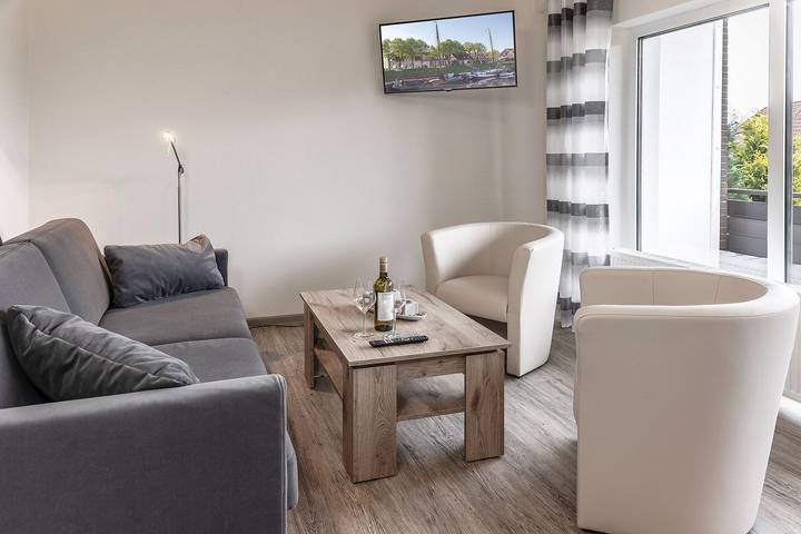Ferienwohnung für 3 Personen, mit Balkon in Carolinensiel, Wittmund