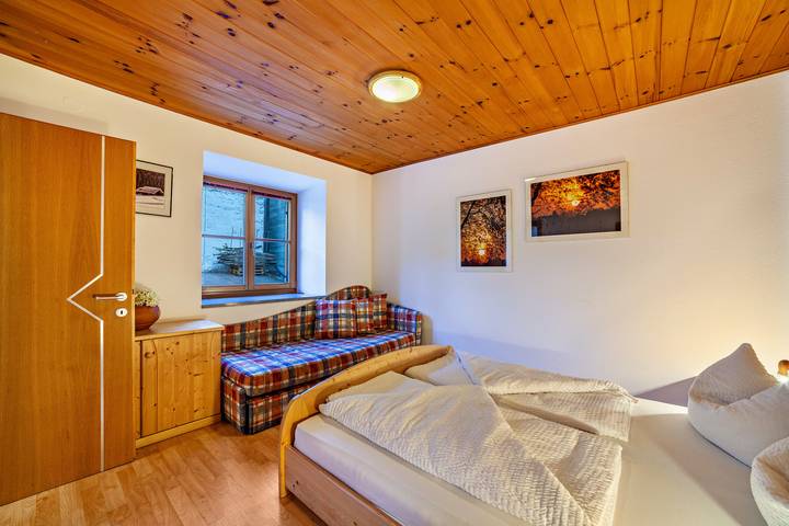 Ferienwohnung für 3 Personen, mit Garten in Latsch - 2