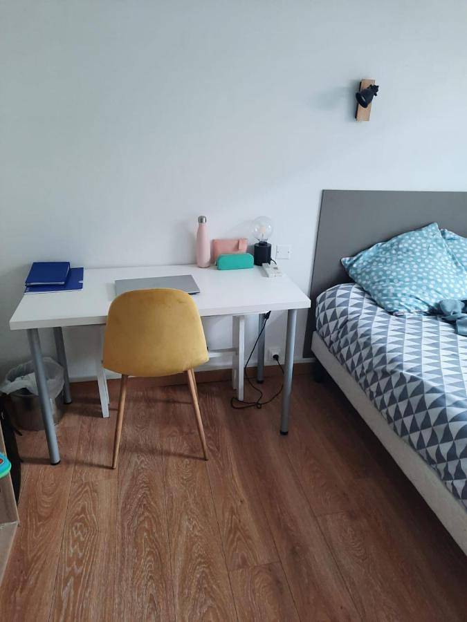 Double Room with Shared Bathroom in Reims, Marne