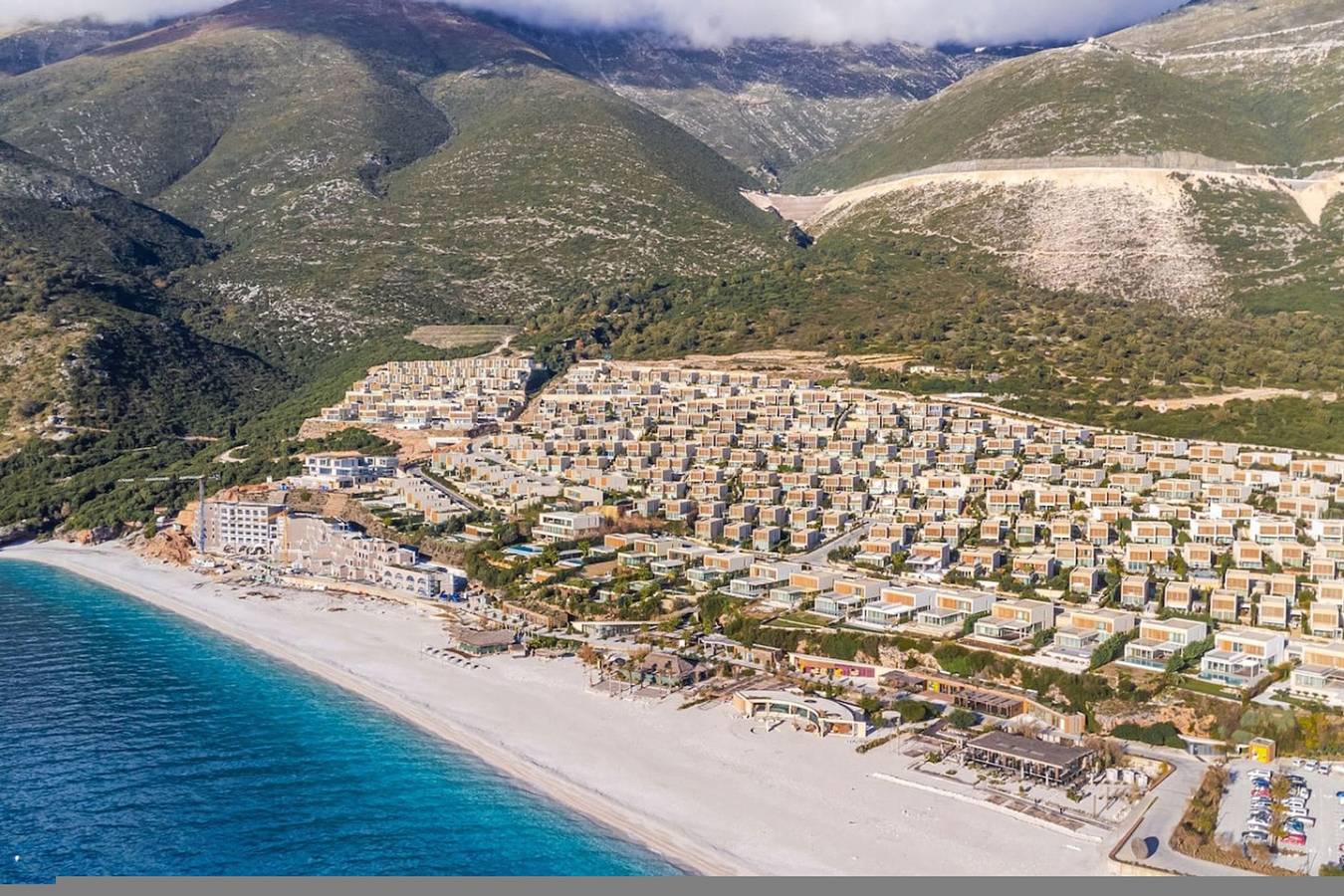Ganze Wohnung, Golden Glow Villa | Green Coast in Dhërmi, Himarë