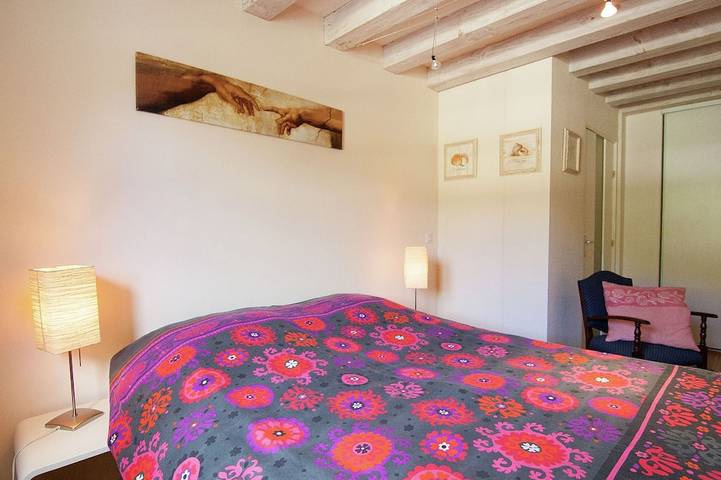 Gîte pour 6 personnes, avec jardin ainsi que terrasse et piscine à Roussines - 2