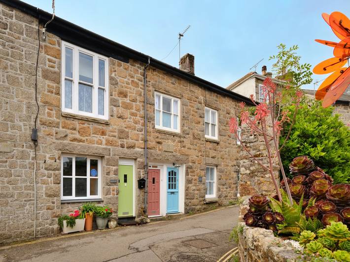 Cottage for 3 people, with garden, child-friendly in Mousehole