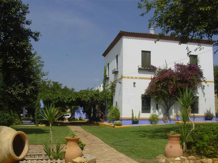 Country house for 2 people, with sauna and garden as well as view and pool, with pets - 1