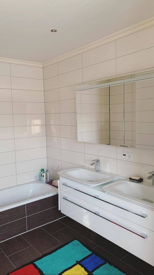 Stadtvilla Lingen zentrumsnah mit 3 Schlafzimmern, Terrasse & Parkplatz in Lingen (Ems), Emsland