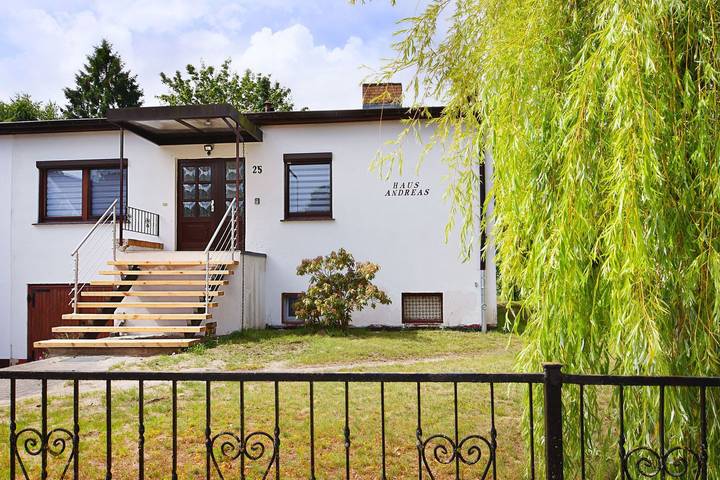 Ferienwohnung für 4 Personen, mit Terrasse und Garten
