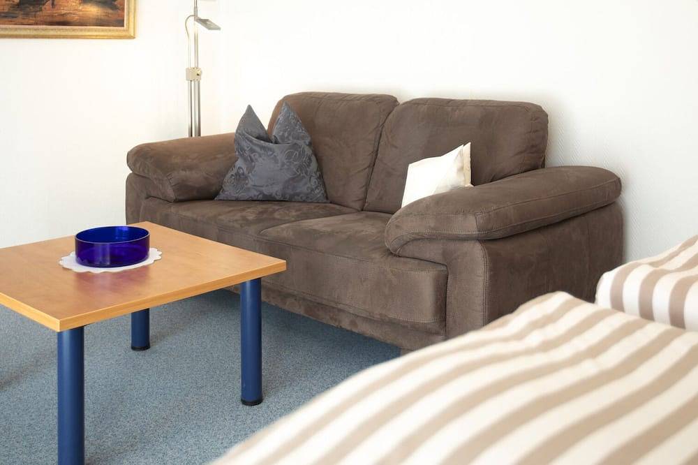 Entire apartment, Bright vacation apartment with garden, ideal for couples, in quiet Ostdorf in Juist