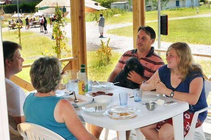 Location de vacances pour 4 personnes, avec Jardin et Piscine à Orist - 4
