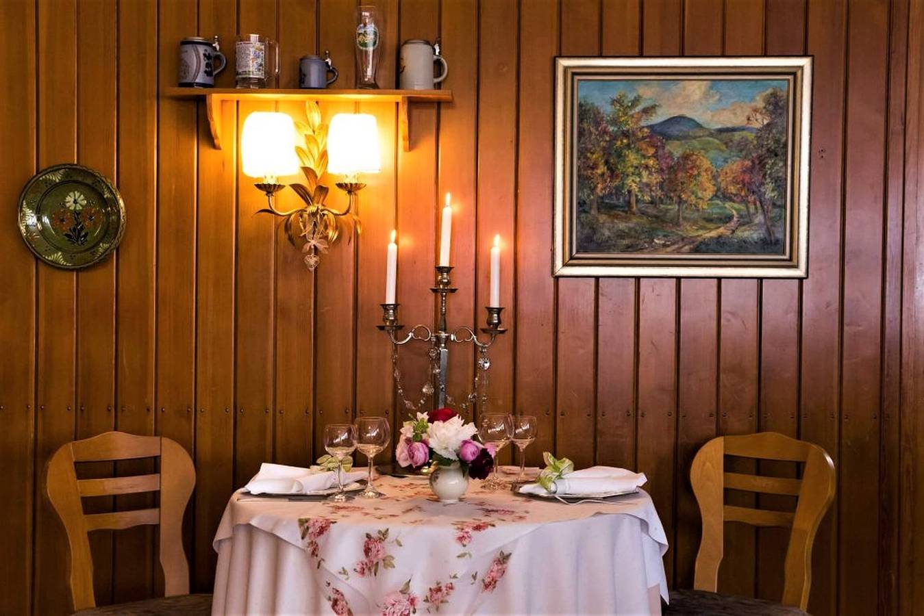 Hotel-Restaurant Traube - Doppelzimmer mit Frühstück in Neuffen, Albsteig Etappe 9