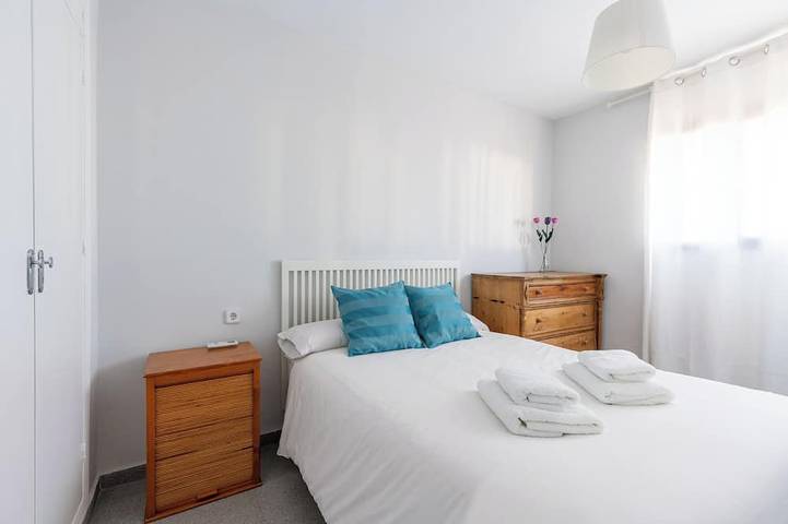 Ganze Wohnung, 2 bedrooms, 2 bathrooms, terrace, free parking in Casco Antiguo, Sevilla