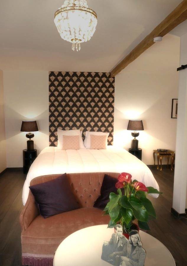 Deluxe Room (2 Adults + 1 Child) in Lancié, Beaujolais