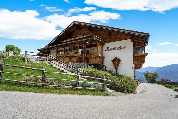 Appartamento intero, Appartamento "Himmelreich" con vista sulle montagne, balcone e Wi-Fi in Spinga, Rio di Pusteria