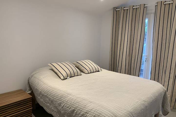 Location de vacances pour 9 personnes, avec jacuzzi ainsi que jardin et terrasse dans Plage des Sables-Vignier - 2