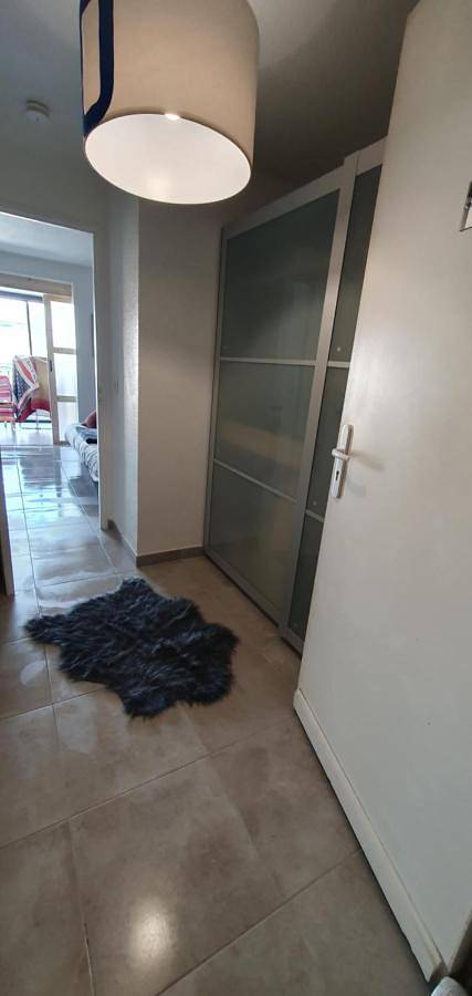 Ferienwohnung für 4 Personen, mit Pool und Ausblick sowie Garten in Cogolin - 2