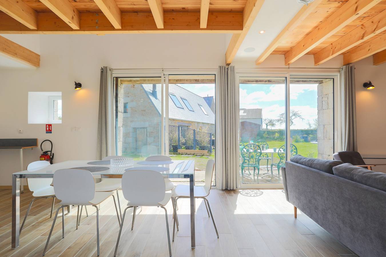 Maison de vacances 'Gite Des Hauts Grève - Proche Mer' avec terrasse , jardin et Wi-Fi in Saint-Michel-en-Grève, Ceinture Dorée