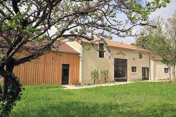 Gîte pour 12 personnes, avec piscine et jardin à Floressas