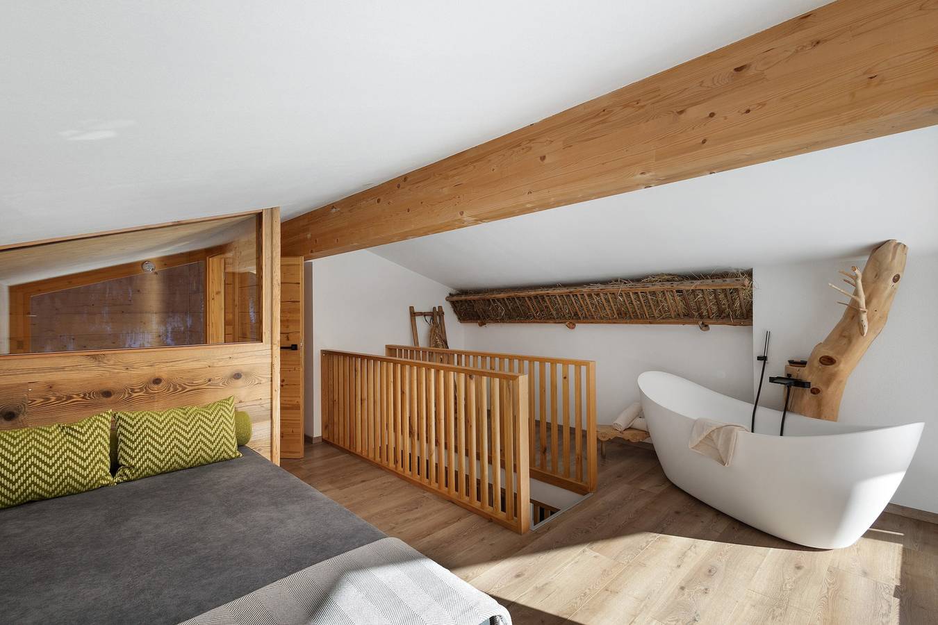 Appartamento intero, Appartamento vacanze 'Chalet-Suite Panorama' con vista sulle montagne, terrazza privata e Wi-Fi in Selva dei Molini, Alpi della Zillertal