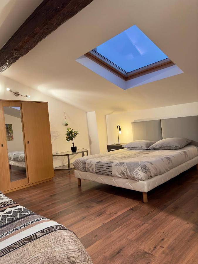 Appartement entier, Petit nid cosy au cœur du Puy 1 à 5 personnes in Le Puy-en-Velay, Haute-Loire