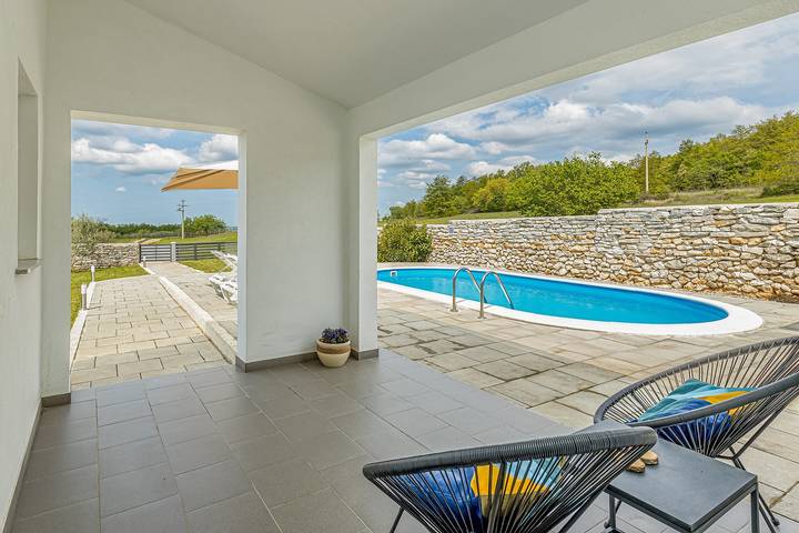 Ferienhaus für 6 Personen, mit Garten und Pool in Sveti Petar u Šumi - 2