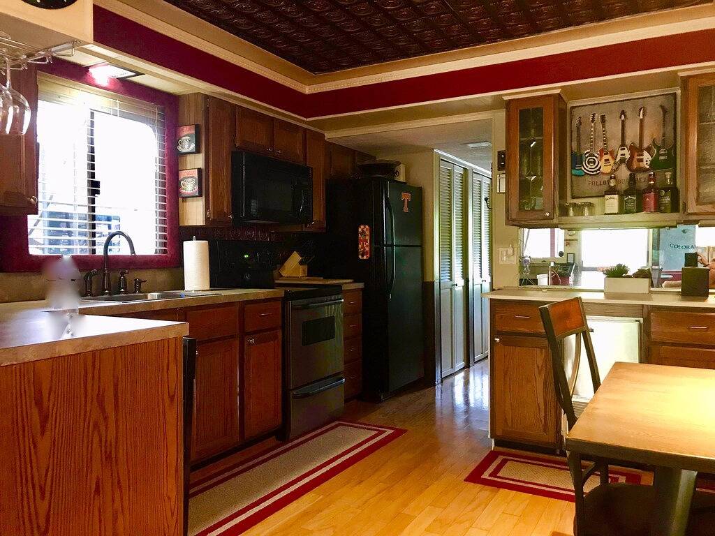 Wunderschönes 70 'Hausboot mit Partydeck auf dem Dach. Dt Knox zu Fuß erreichbar in Knoxville, Knox County (TN)