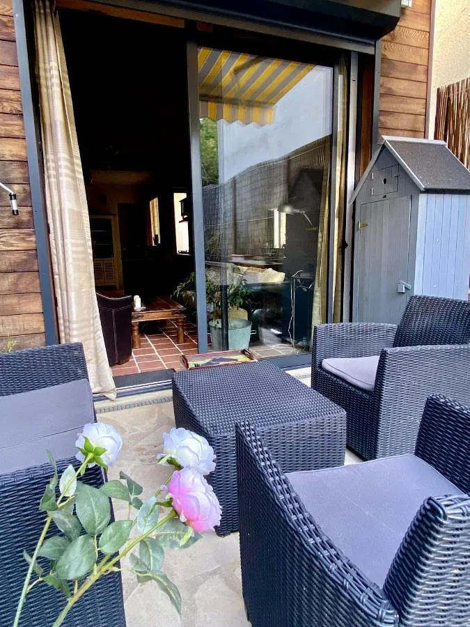 Alojamiento y desayuno para 4 personas, con vistas y jardín - 1