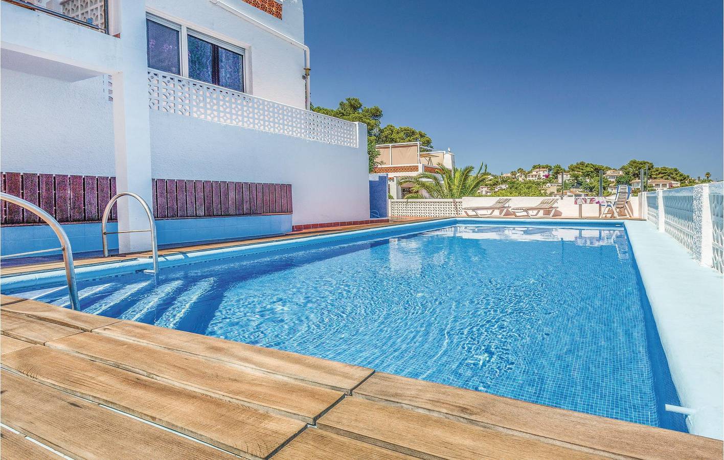 Terrace Apartment with WiFi, AC & Pool in Granadella, Jávea