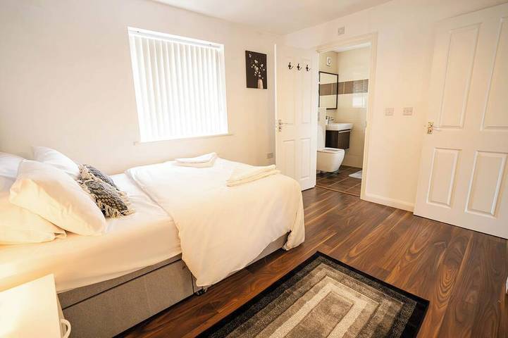 Hot Tub | 5Br | Luxury Coventry Retreat in Coventry, Birmingham e dintorni