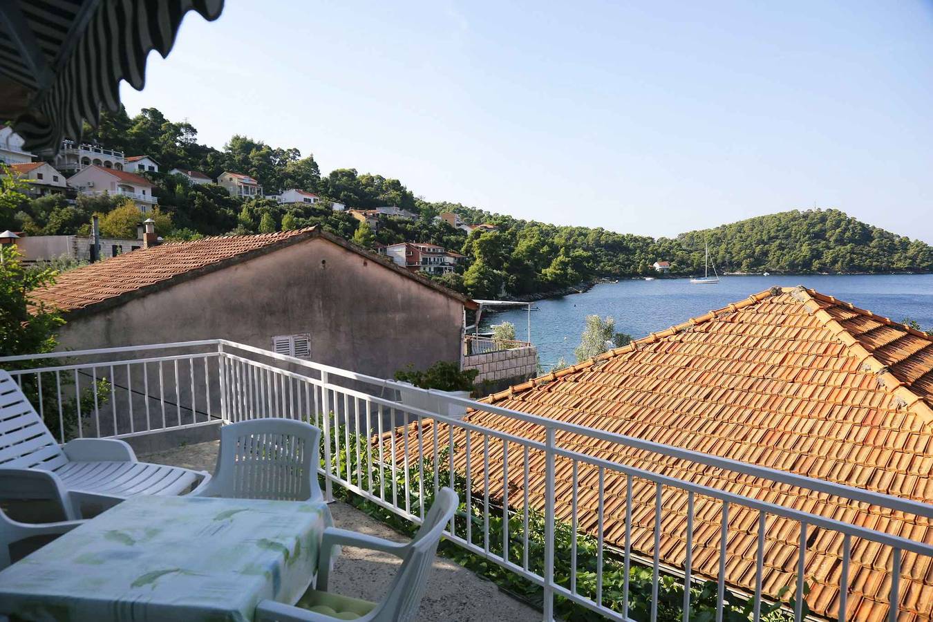 Ganze Ferienwohnung, Ferienwohnung 20 m zur Adria in Blato, Korcula